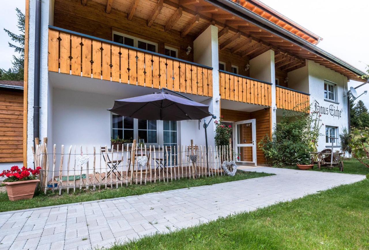 Hotel & Restaurant Gruener Baum - Die Gruene Oase Am Feldberg Esterno foto